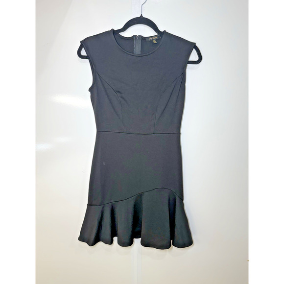 City Studio Dresses & Skirts - City Studio Fit and Flare Dress Women's Size 3/4 Black Sleeveless Flair Zip
